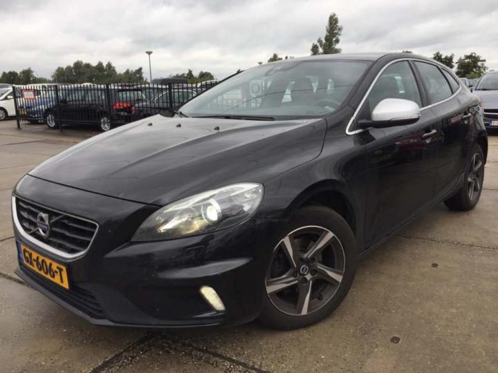 VOLVO V40 2015 yv1mv7431g2291511