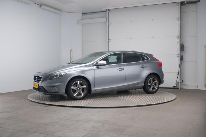 VOLVO V40 2015 yv1mv7431g2291793