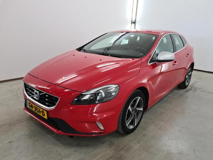 VOLVO V40 2015 yv1mv7431g2291876