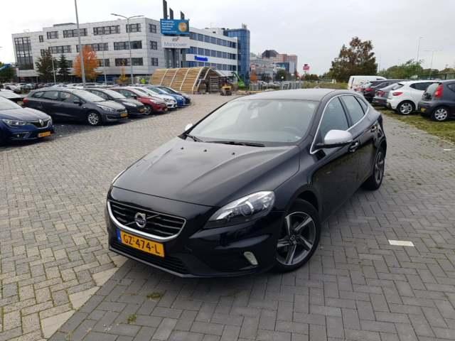 VOLVO V40 2015 yv1mv7431g2291919