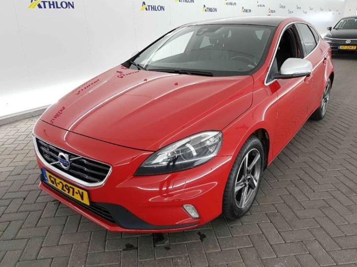 VOLVO V40 2015 yv1mv7431g2292997