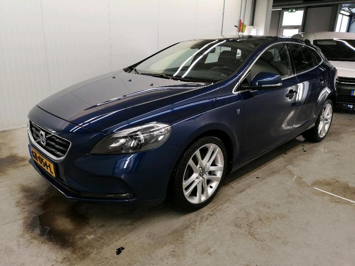 VOLVO V40 2015 yv1mv7431g2293126