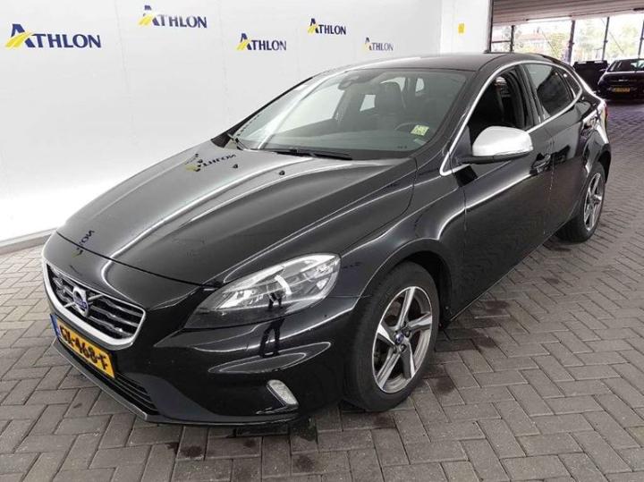 VOLVO V40 2015 yv1mv7431g2293214