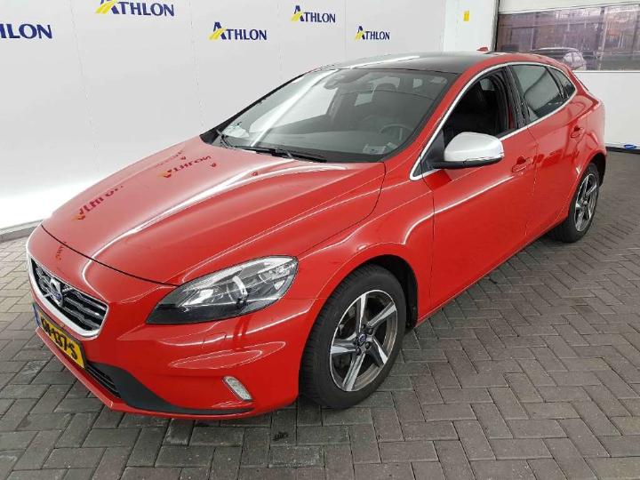 VOLVO V40 2015 yv1mv7431g2293482