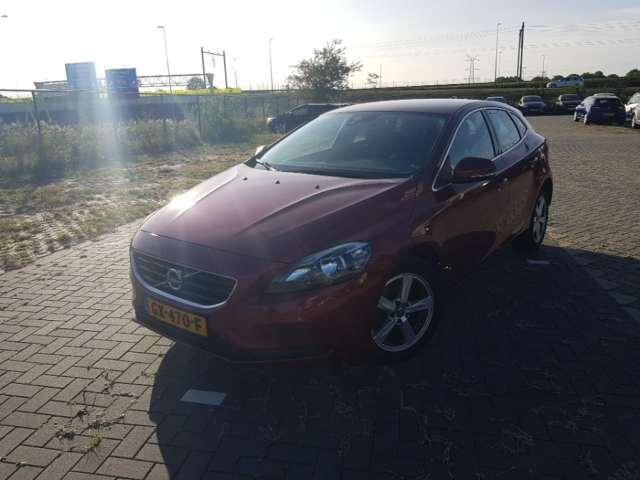 VOLVO V40 2015 yv1mv7431g2293628