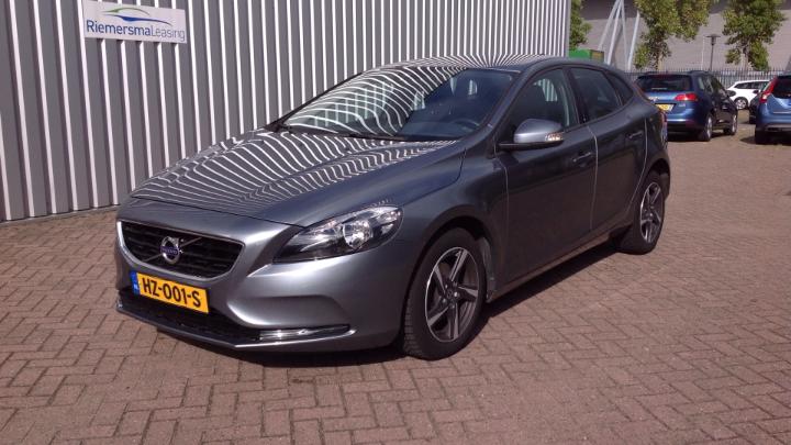 VOLVO V40 2015 yv1mv7431g2294358