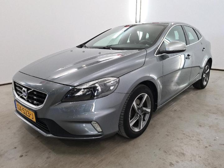 VOLVO V40 2015 yv1mv7431g2294382