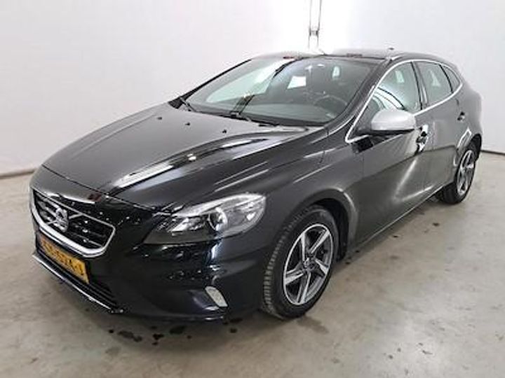 VOLVO V40 2015 yv1mv7431g2294398