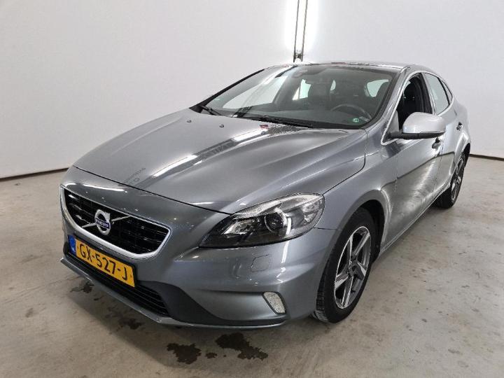 VOLVO V40 2015 yv1mv7431g2294588