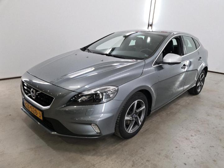 VOLVO V40 2015 yv1mv7431g2294595