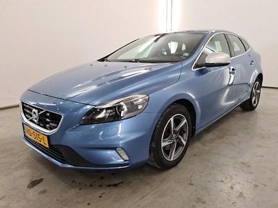 VOLVO V40 2015 yv1mv7431g2294665