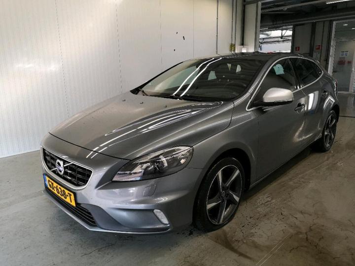 VOLVO V40 2015 yv1mv7431g2294959