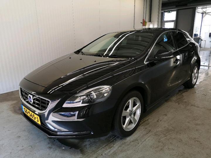 VOLVO V40 2015 yv1mv7431g2295204