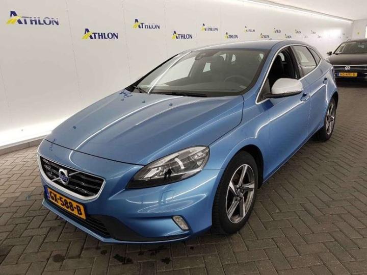 VOLVO V40 2015 yv1mv7431g2295397