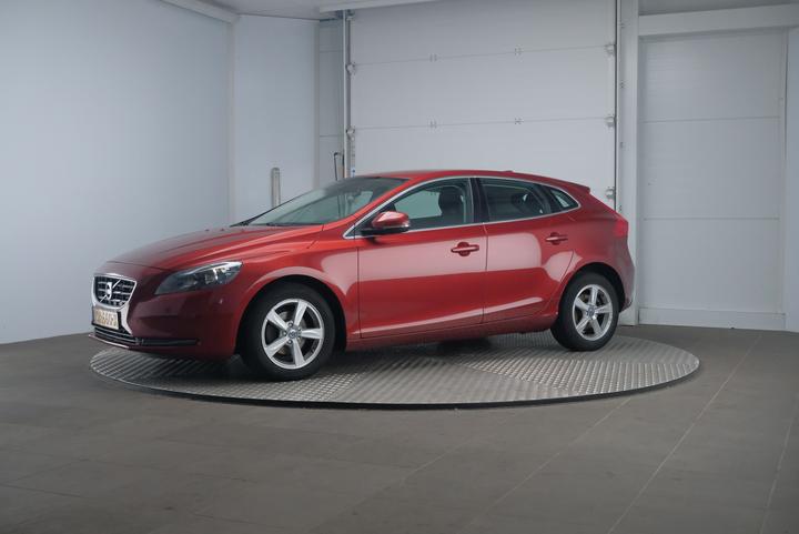 VOLVO V40 2015 yv1mv7431g2295426