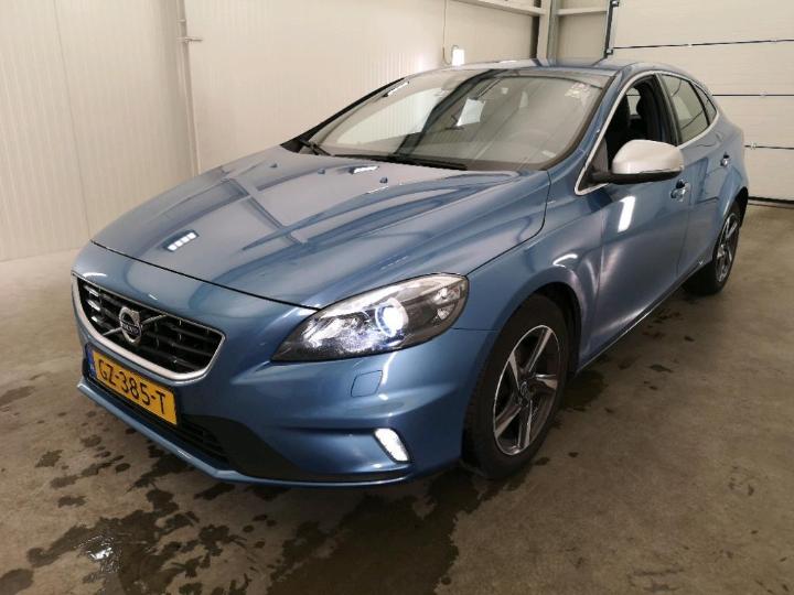 VOLVO V40 2015 yv1mv7431g2296455