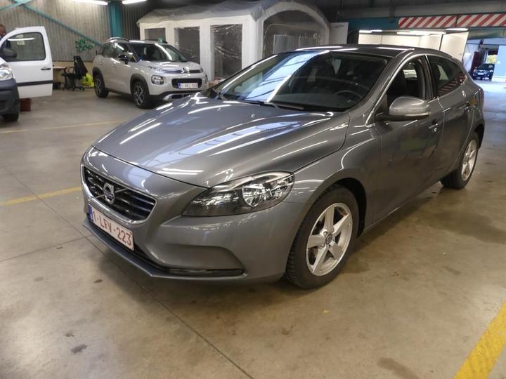 VOLVO V40 2015 yv1mv7431g2296565