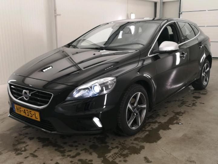 VOLVO V40 2015 yv1mv7431g2296690