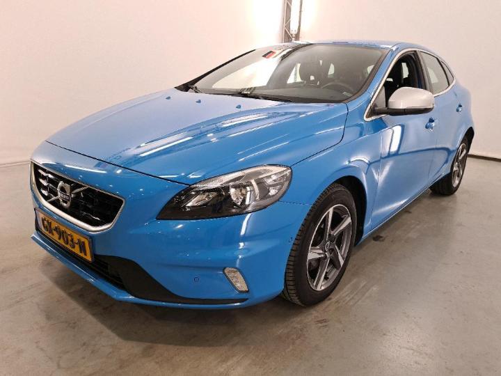 VOLVO V40 2015 yv1mv7431g2297065