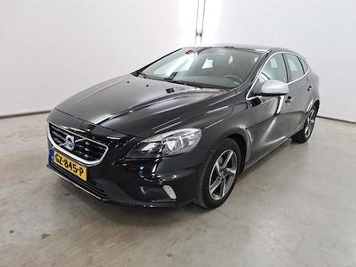 VOLVO V40 2015 yv1mv7431g2297150