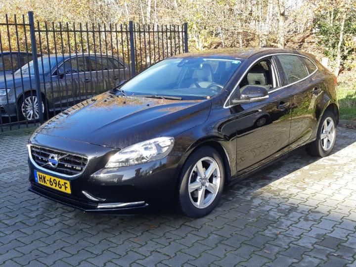 VOLVO V40 2015 yv1mv7431g2297730