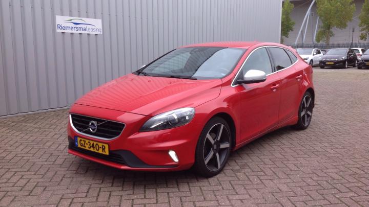 VOLVO V40 2015 yv1mv7431g2298329