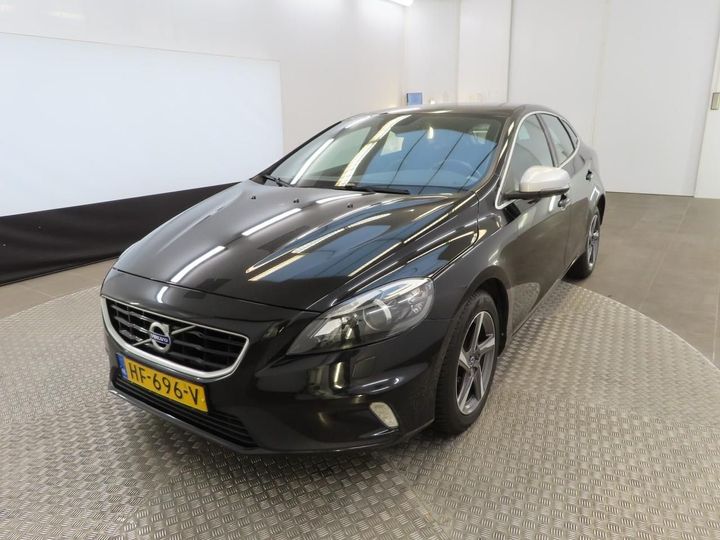 VOLVO V40 2015 yv1mv7431g2298565