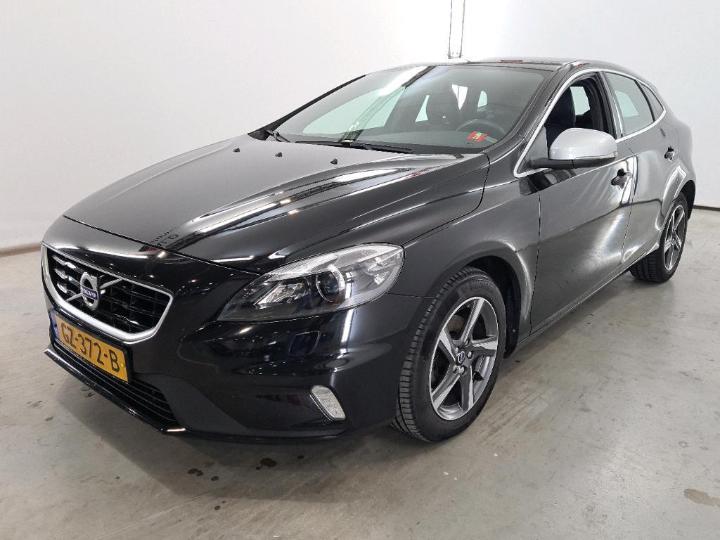 VOLVO V40 2015 yv1mv7431g2298901