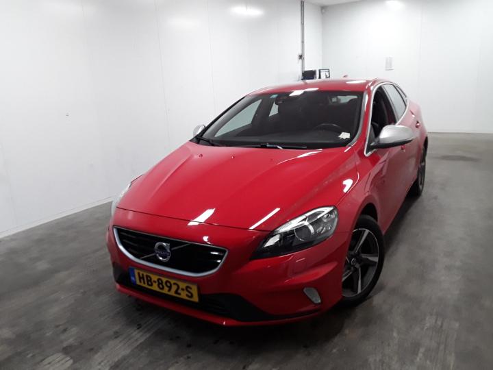 VOLVO V40 2015 yv1mv7431g2299486