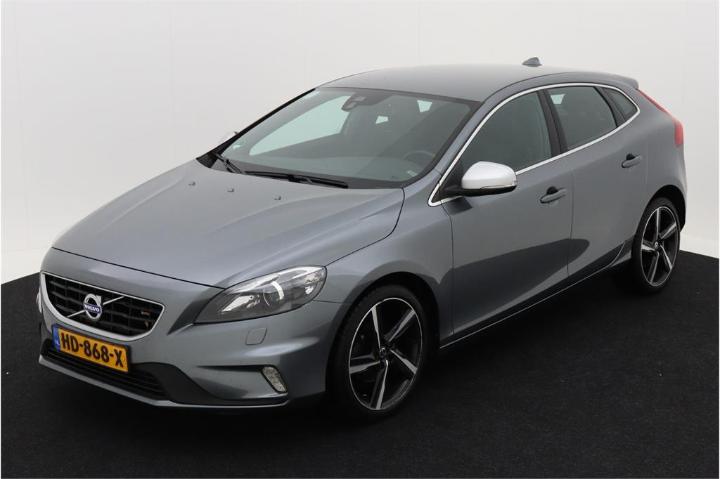 VOLVO V40 2015 yv1mv7431g2299673