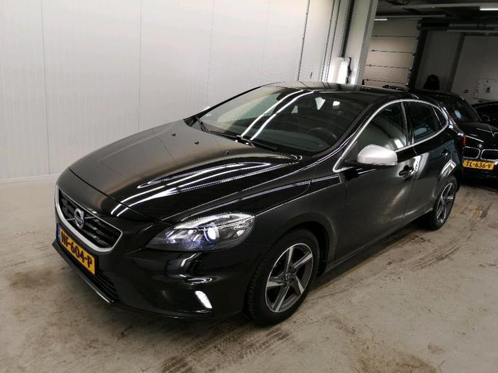 VOLVO V40 2015 yv1mv7431g2299887