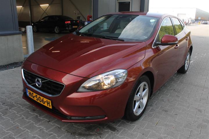 VOLVO V40 2015 yv1mv7431g2301209