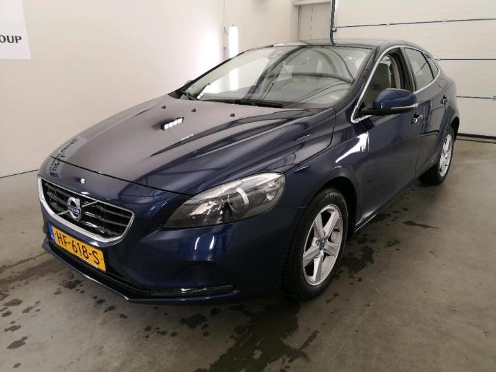 VOLVO V40 2015 yv1mv7431g2301526