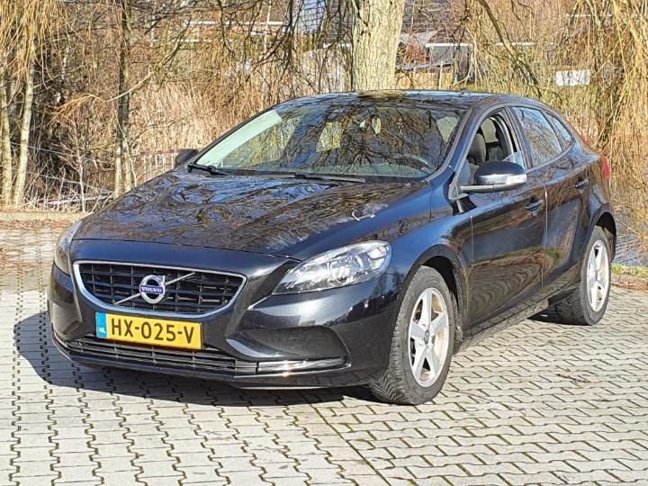 VOLVO V40 2015 yv1mv7431g2301539