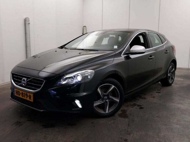 VOLVO V40 2015 yv1mv7431g2302445