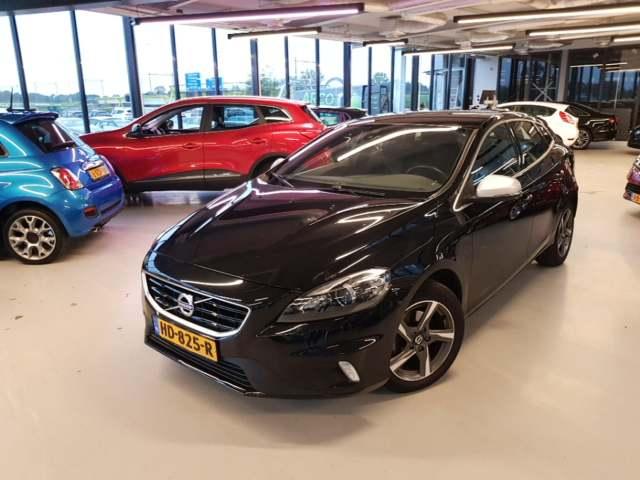 VOLVO V40 2015 yv1mv7431g2302733