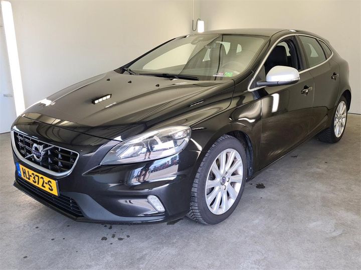 VOLVO V40 2015 yv1mv7431g2303666