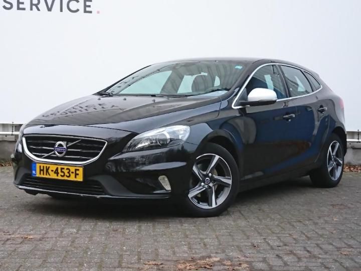 VOLVO V40 2015 yv1mv7431g2304449