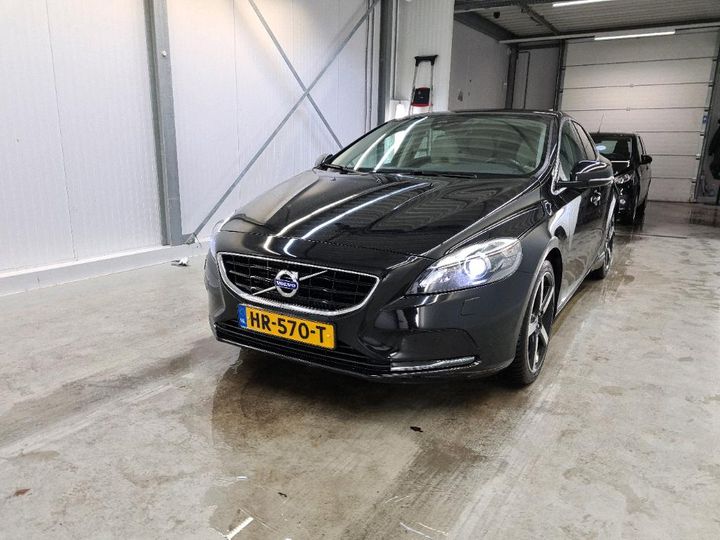 VOLVO V40 2015 yv1mv7431g2304548