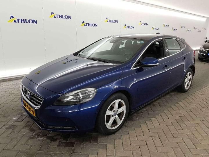 VOLVO V40 2015 yv1mv7431g2304569