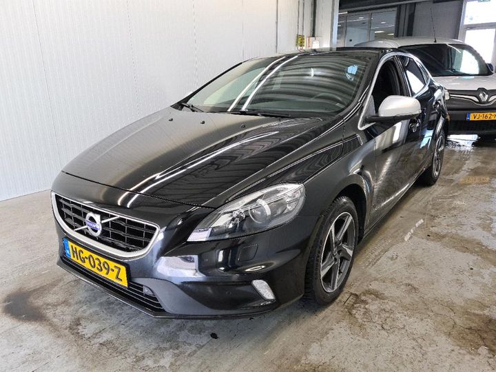 VOLVO V40 2015 yv1mv7431g2304651