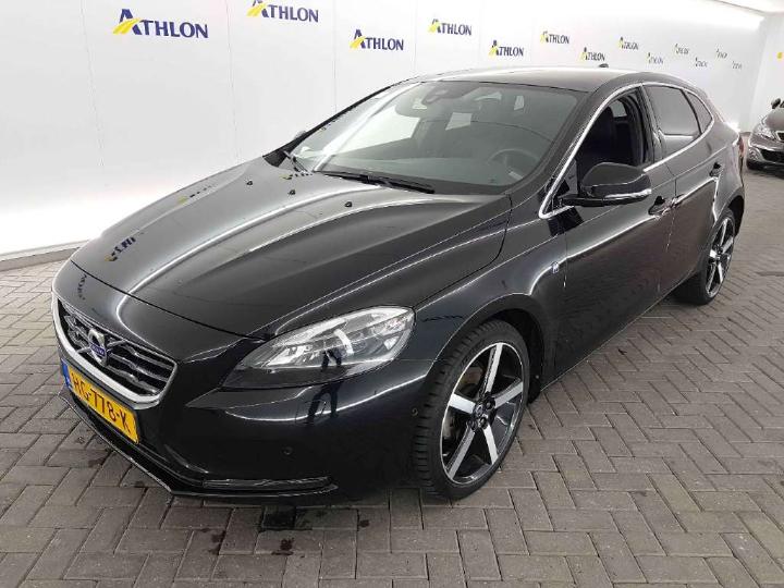 VOLVO V40 2015 yv1mv7431g2305156