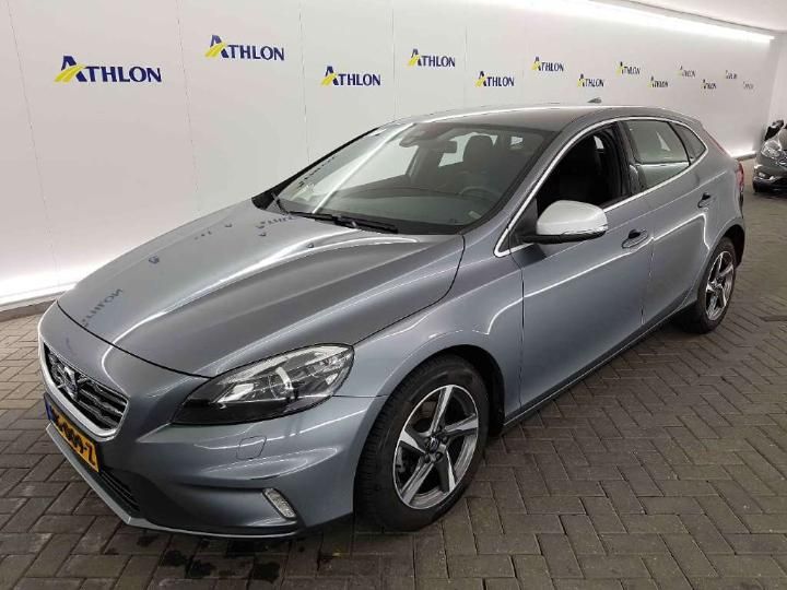 VOLVO V40 2015 yv1mv7431g2305576