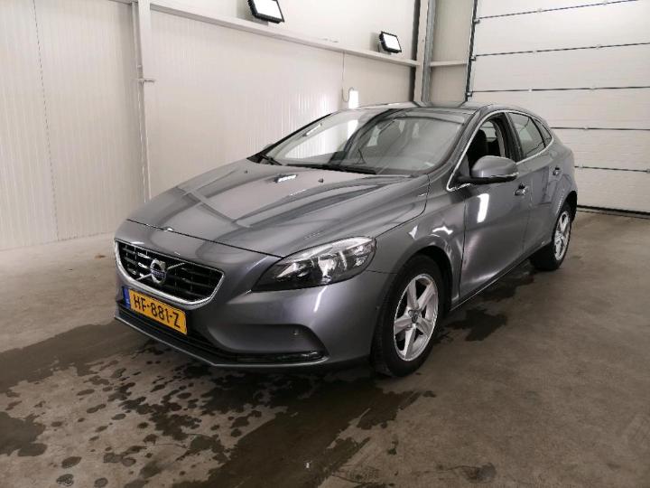 VOLVO V40 2015 yv1mv7431g2305754