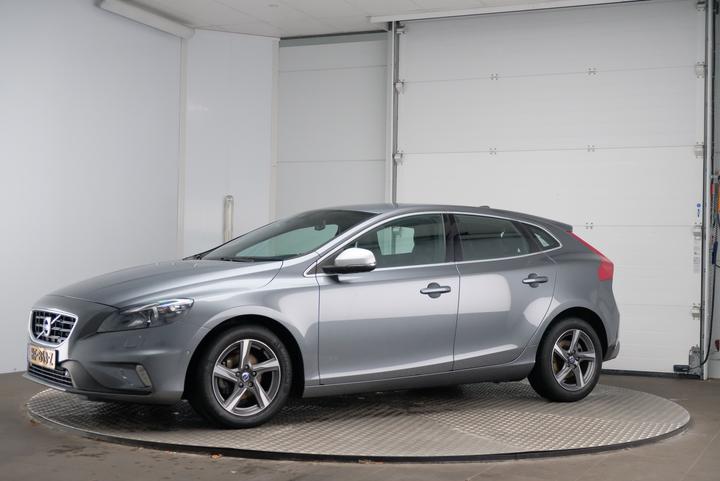 VOLVO V40 2015 yv1mv7431g2306118