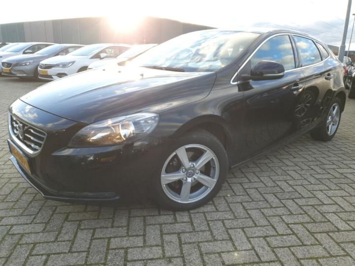 VOLVO V40 2015 yv1mv7431g2306221