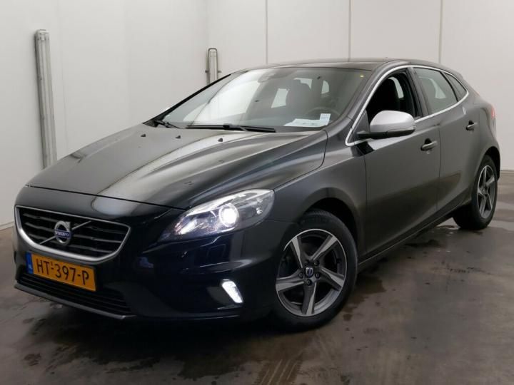 VOLVO V40 2015 yv1mv7431g2306239