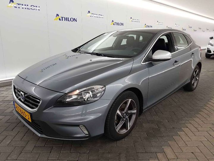 VOLVO V40 2015 yv1mv7431g2306374