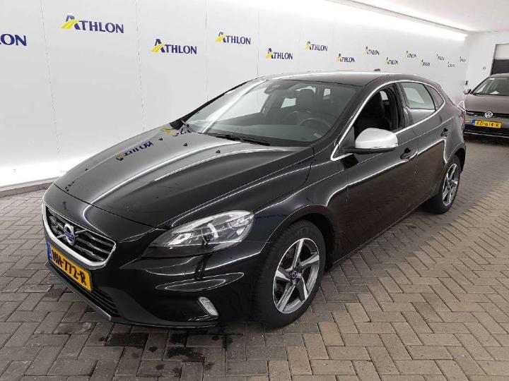 VOLVO V40 2015 yv1mv7431g2306430