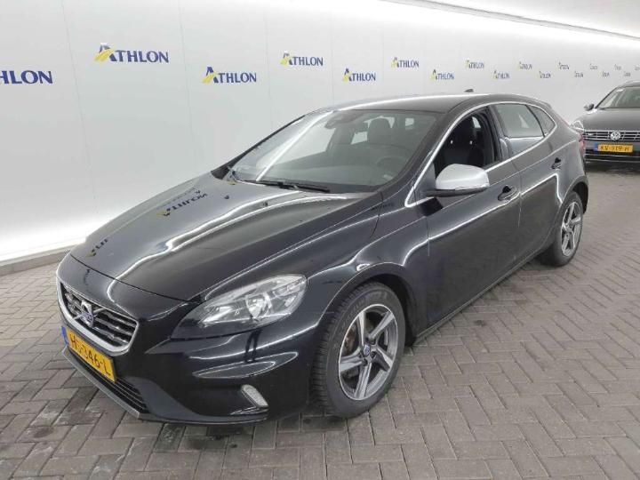 VOLVO V40 2016 yv1mv7431g2306433